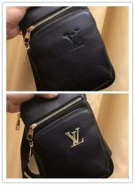 Picture of Louis Vuitton Mens Bags _SKUfw134077797fw